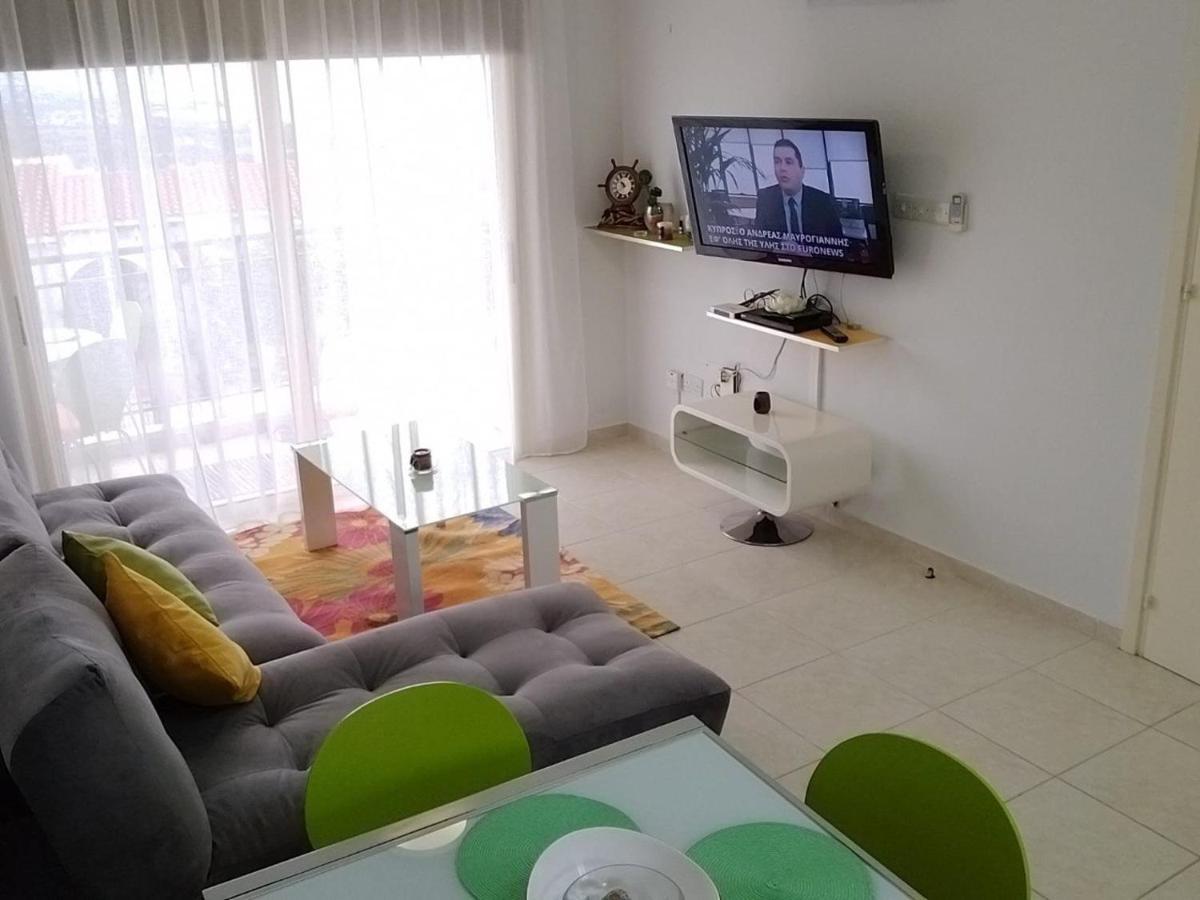 Coral View Apartment Peyia Exterior photo